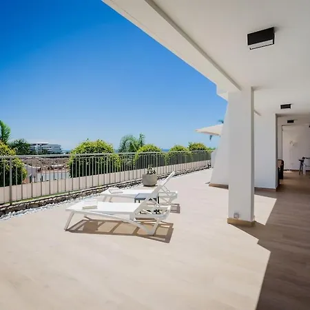 3 Bedroom In Magnolia Golf Apartment *