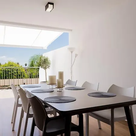 公寓 3 Bedroom In Magnolia Golf 阿德耶